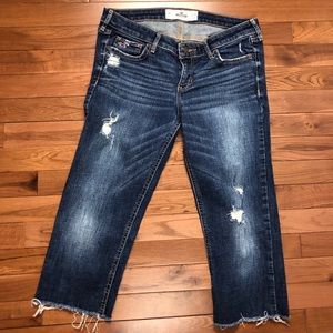 HOLLISTER Distressed Denim Cut-off Capri 29
